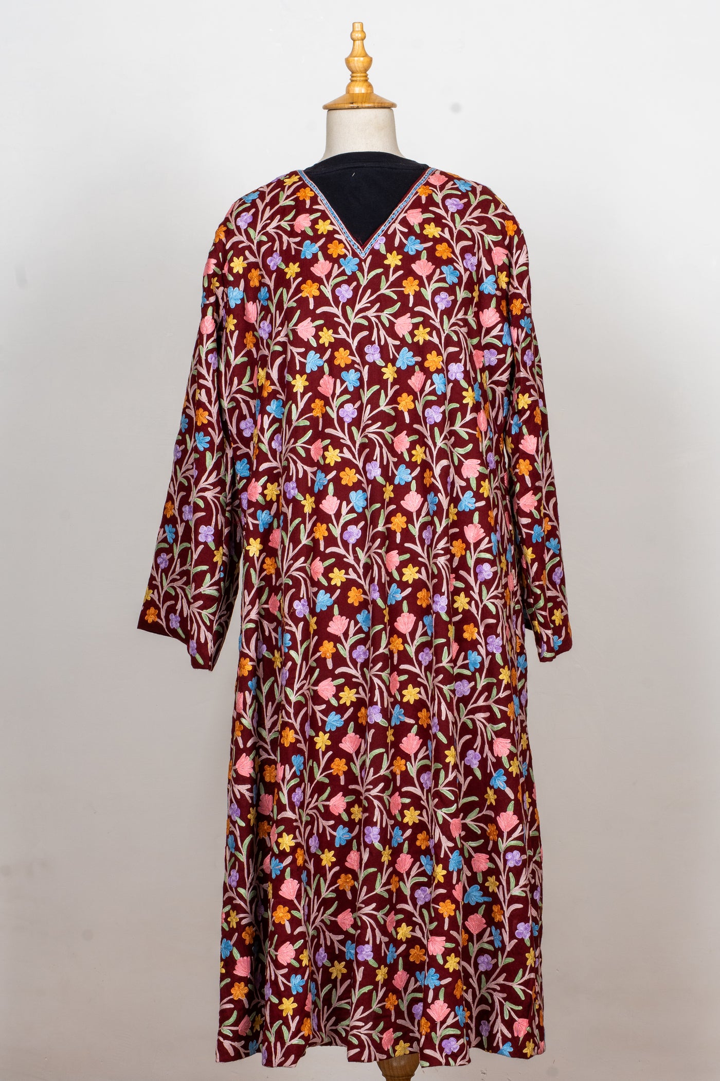 Floral Cascade Aari Embroidered Abaya in Maroon