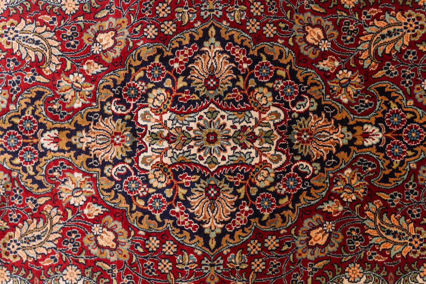 Crimson Blossom Elegance Carpet - Hand Knotted Pure Silk Kashmiri Carpet (2.5ft * 4ft)