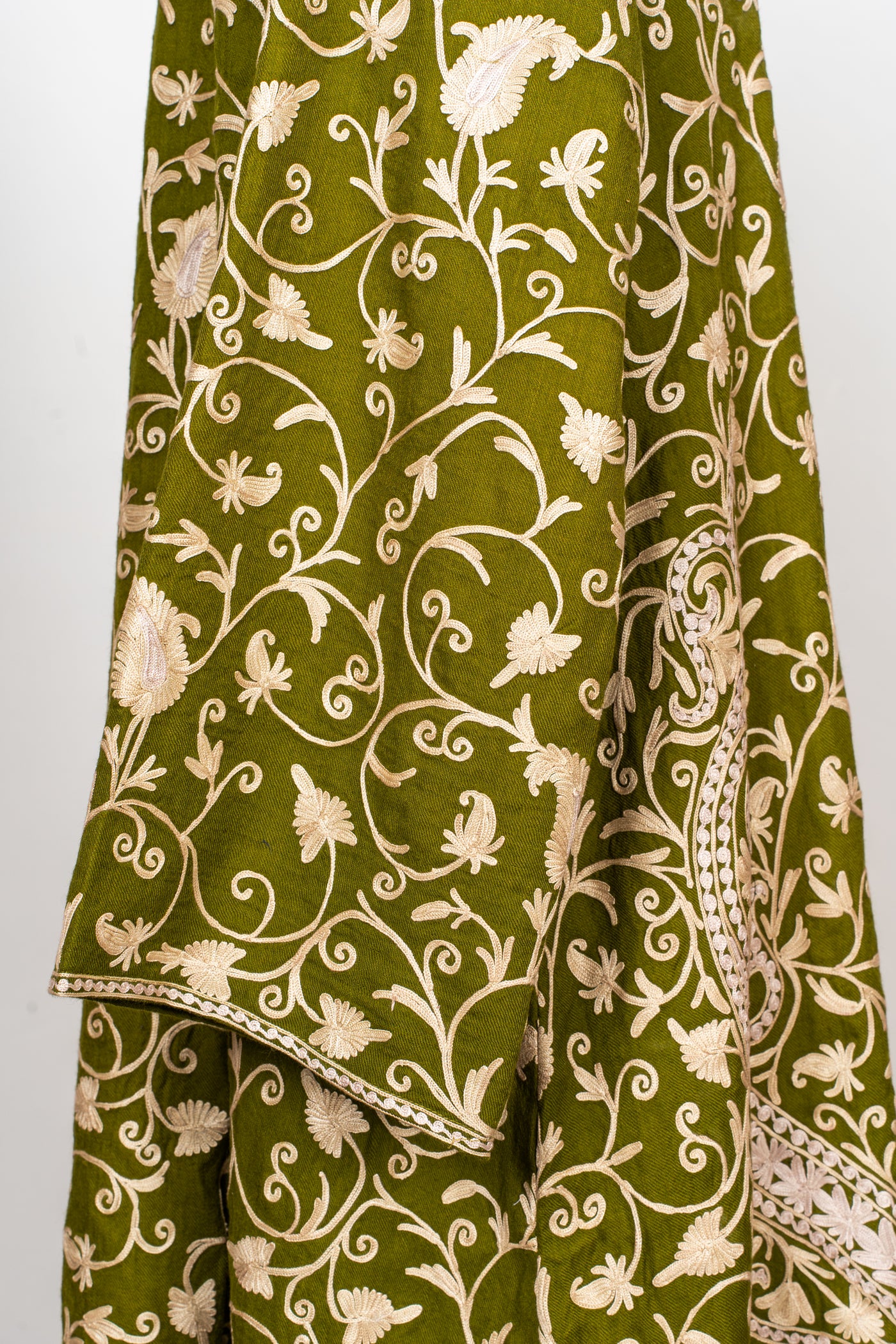 Olive Vine Aari Embroidered Abaya