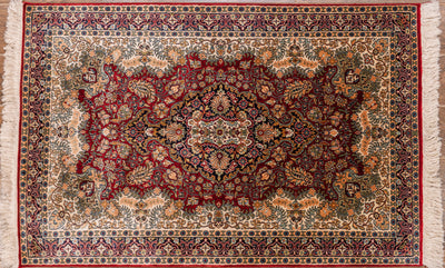 Crimson Blossom Elegance Carpet - Hand Knotted Pure Silk Kashmiri Carpet (2.5ft * 4ft)