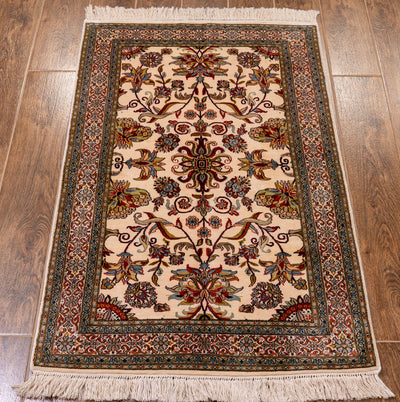 Ivory Garden Majesty Carpet - Hand Knotted Pure Silk Kashmiri Carpet (2.5ft * 4ft)