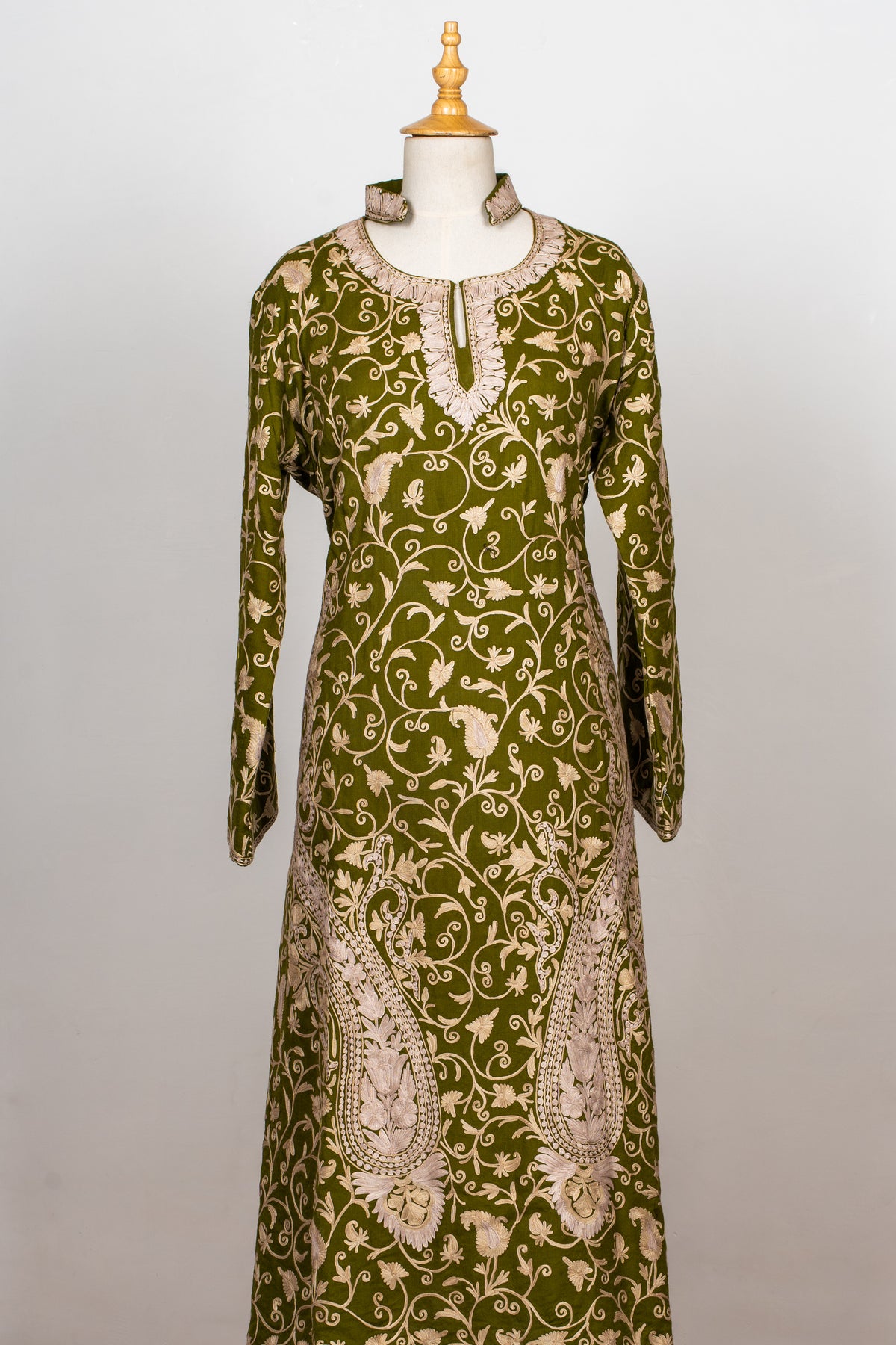Olive Vine Aari Embroidered Abaya
