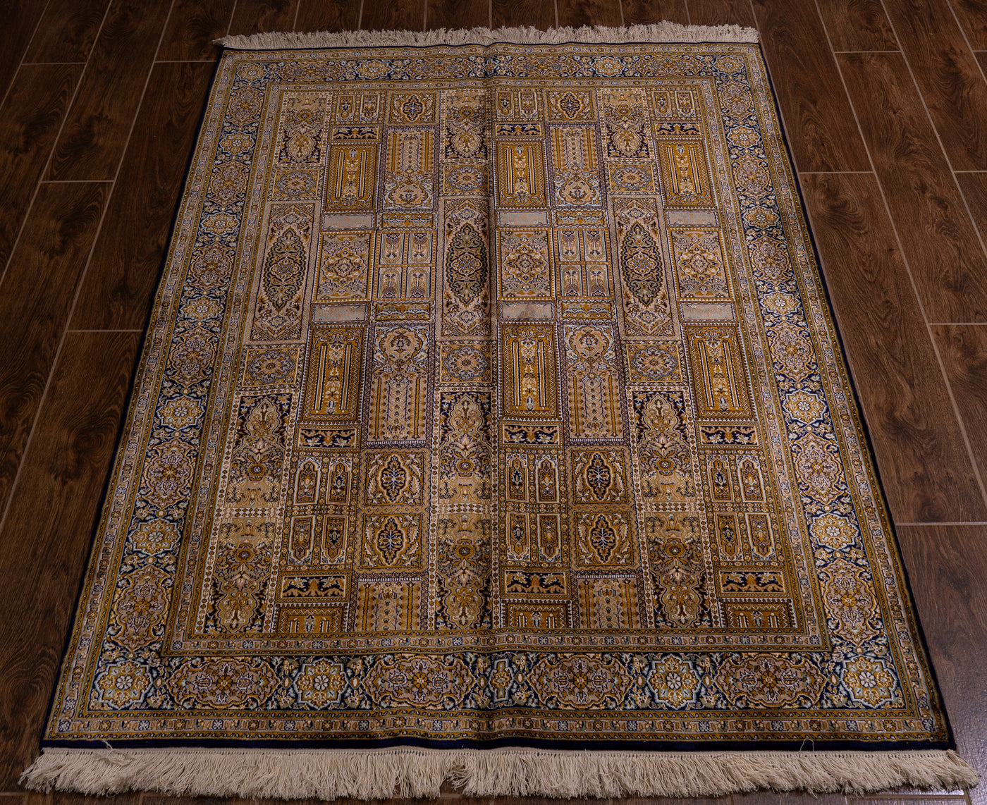 Palatial Gold Trellis Design Carpet - Hand Woven Pure Silk Kashmiri Carpet (4ft * 6ft)