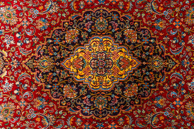 Crimson Elegance Floral Carpet - Hand Knotted Pure Silk Kashmiri Carpet (7.5ft * 5ft)