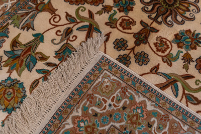 Ivory Floral Elegance Carpet - Hand Knotted Pure Silk Kashmiri Carpet (5ft * 3ft)