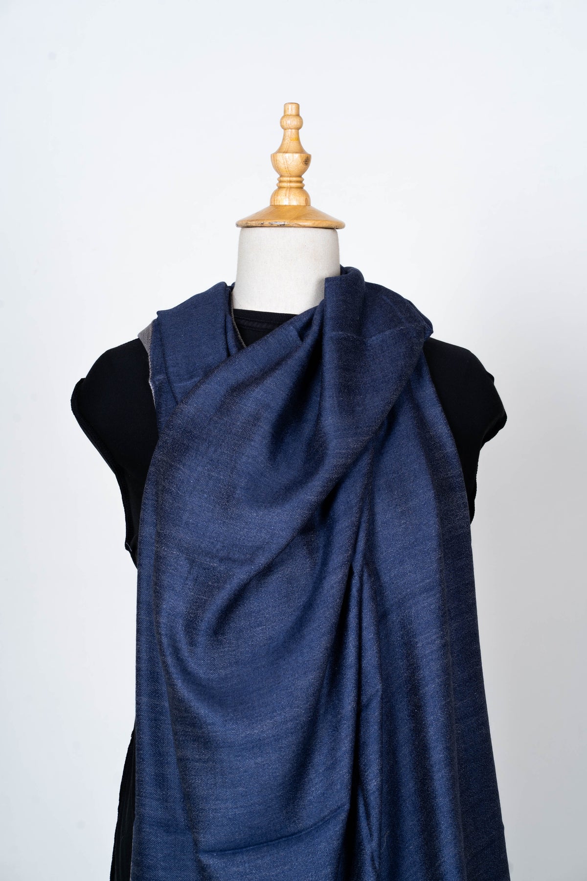 Midnight Glow: Reversible Merino Wool Stole in Navy and Gray
