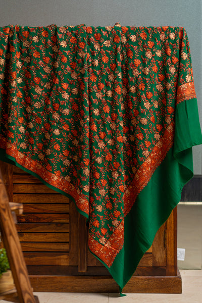 Enchanting Green Pure Crepe Saree with Sozni Hand Embroidery