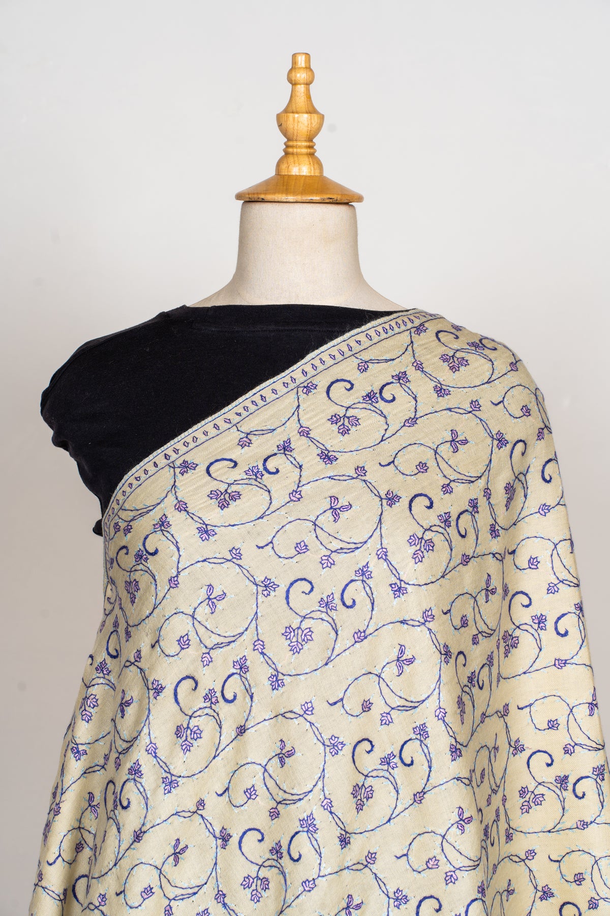 Lilac Whispers: Hand Embroidered Sozni Merino Wool Stole in Cream