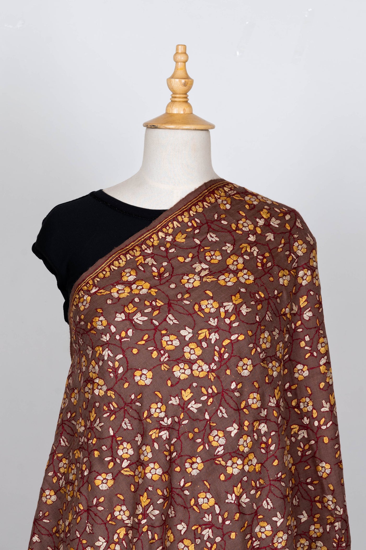 Chashm-e-Gul – Merino Wool Shawl with Hand-Embroidered Sozni Elegance