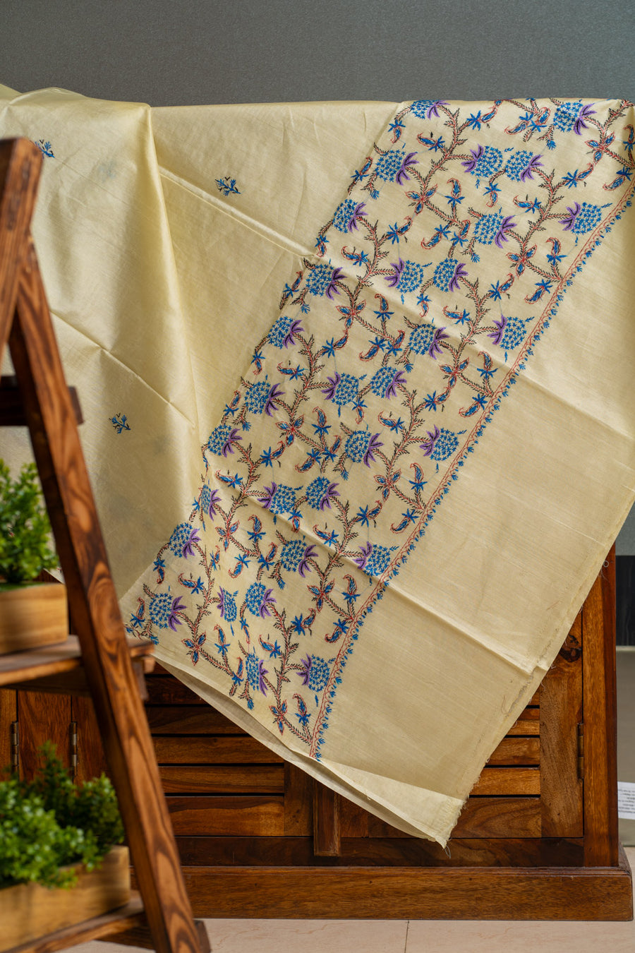 Radiant Ivory Tabby Silk Saree with Sozni Hand Embroidery