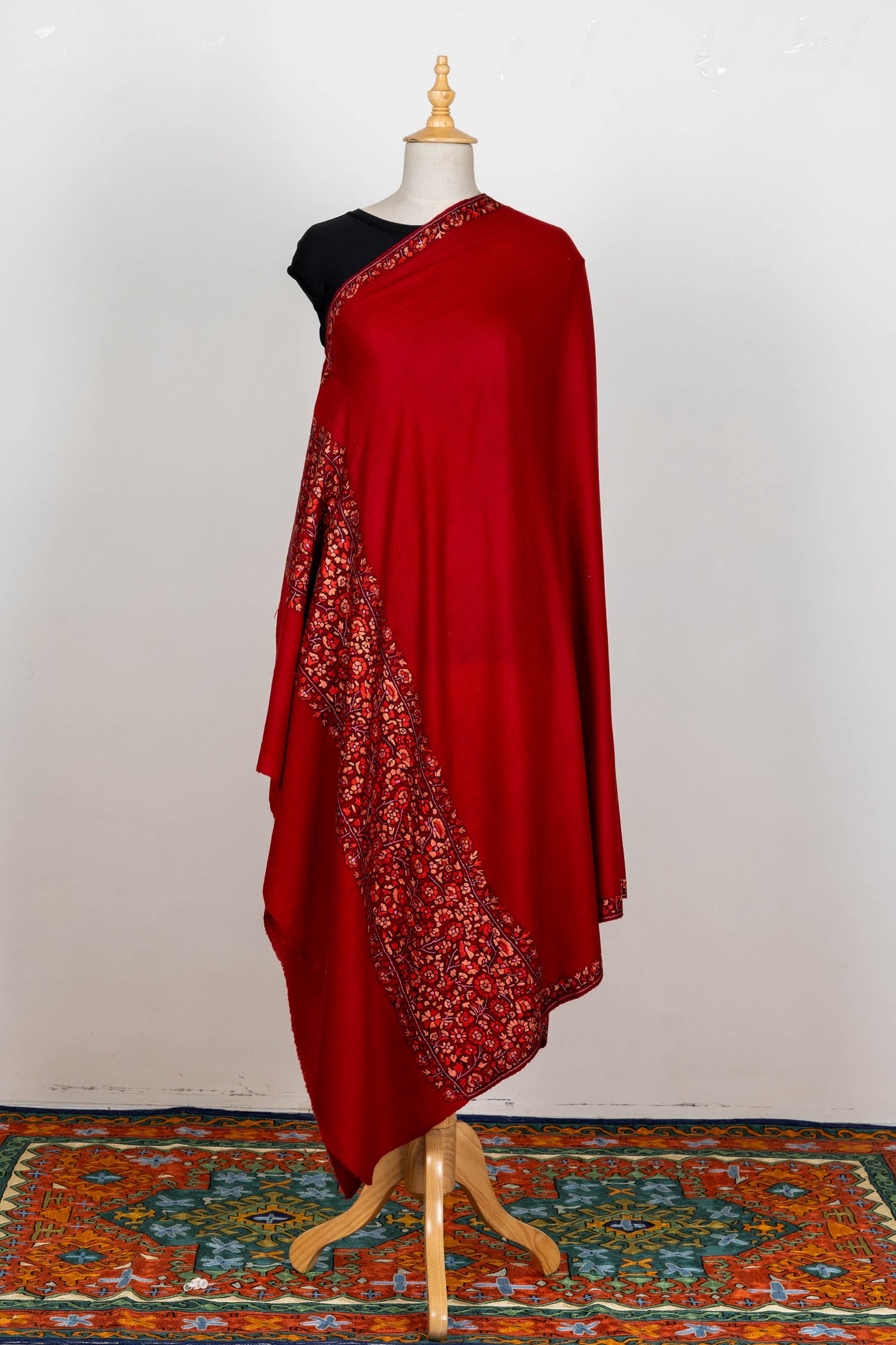 Laal-e-Bahar – Sozni Hand-Embroidered Merino Wool Shawl