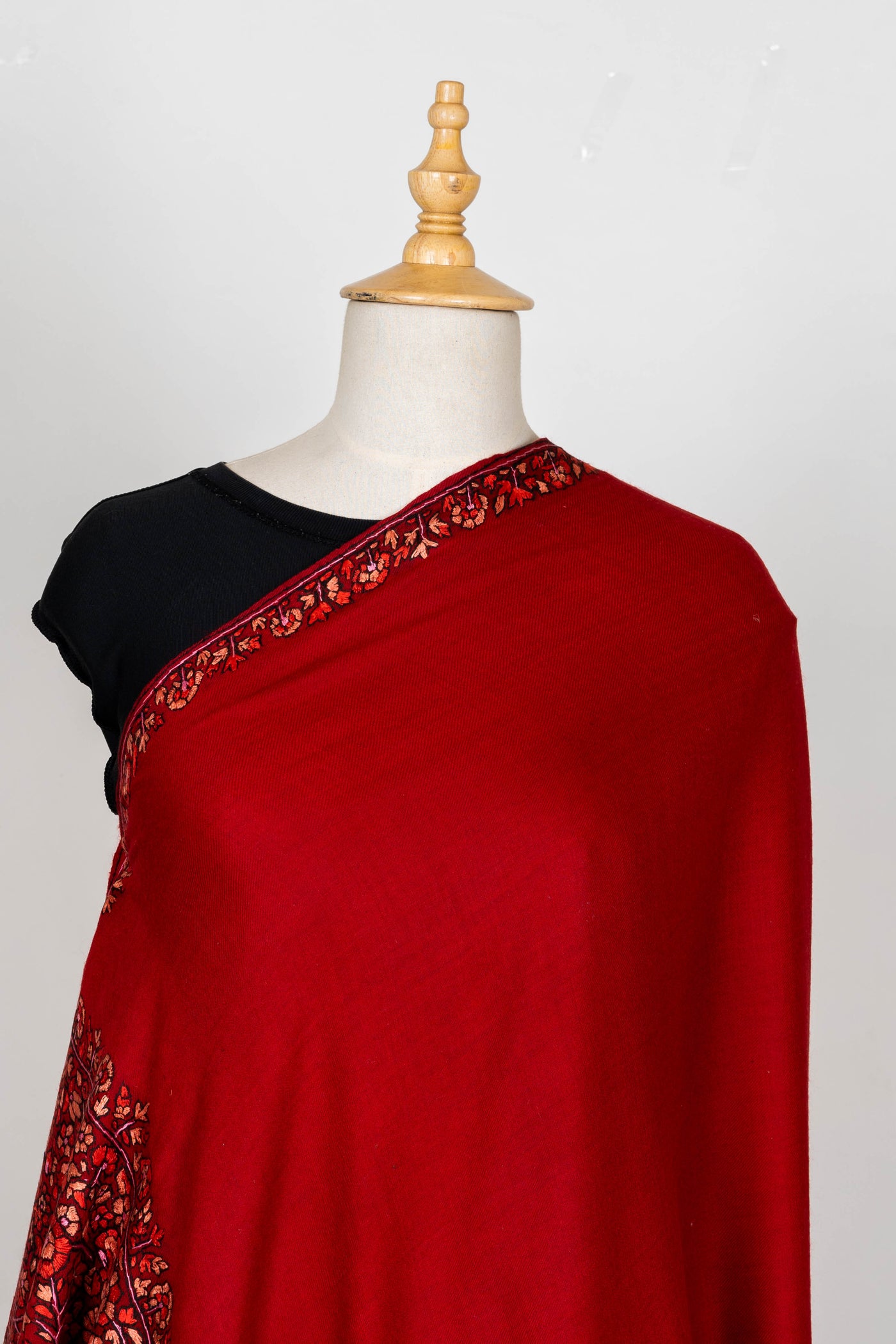 Laal-e-Bahar – Sozni Hand-Embroidered Merino Wool Shawl