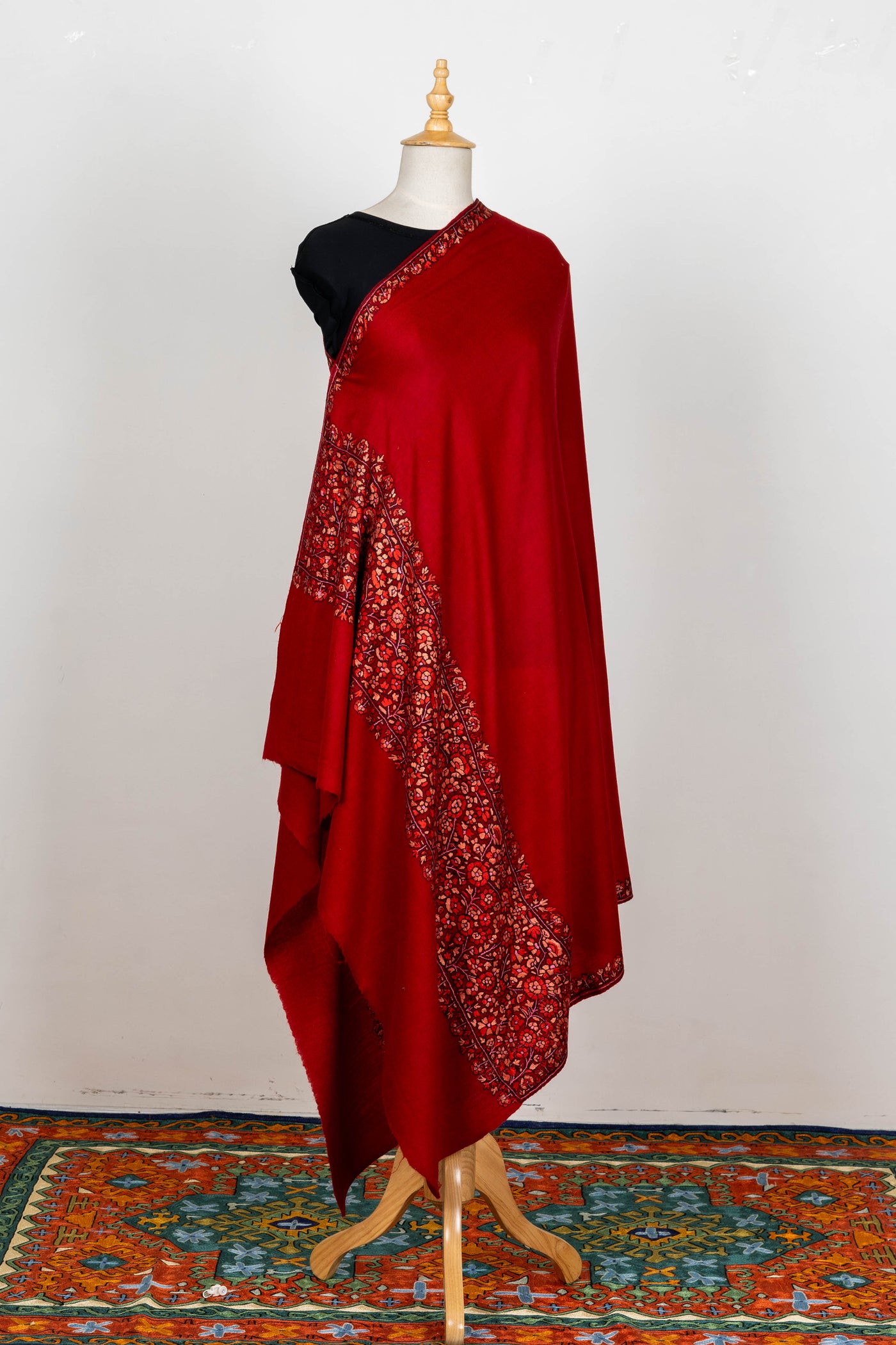 Laal-e-Bahar – Sozni Hand-Embroidered Merino Wool Shawl