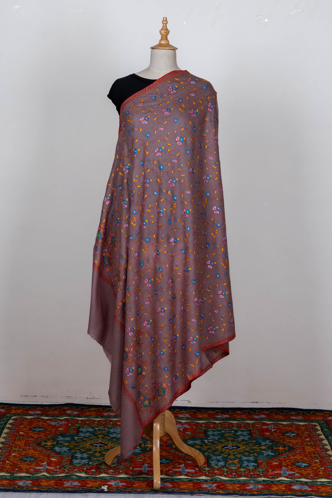 Kashmiri Bloom: Hand-Embroidered Sozni Merino Wool Shawl