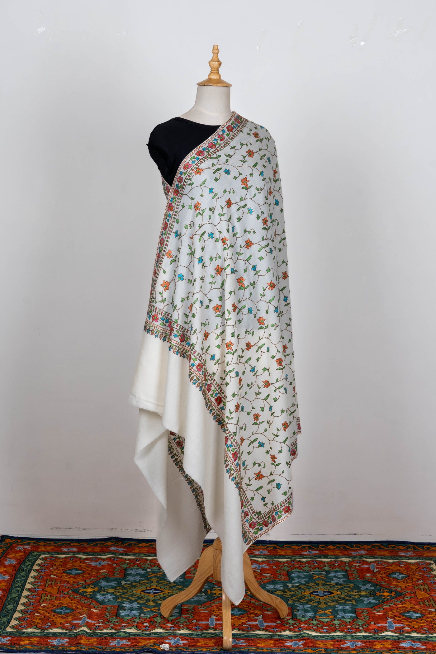 Bahaar-e-Jaam – Merino Wool Shawl with Sozni Hand Embroidery