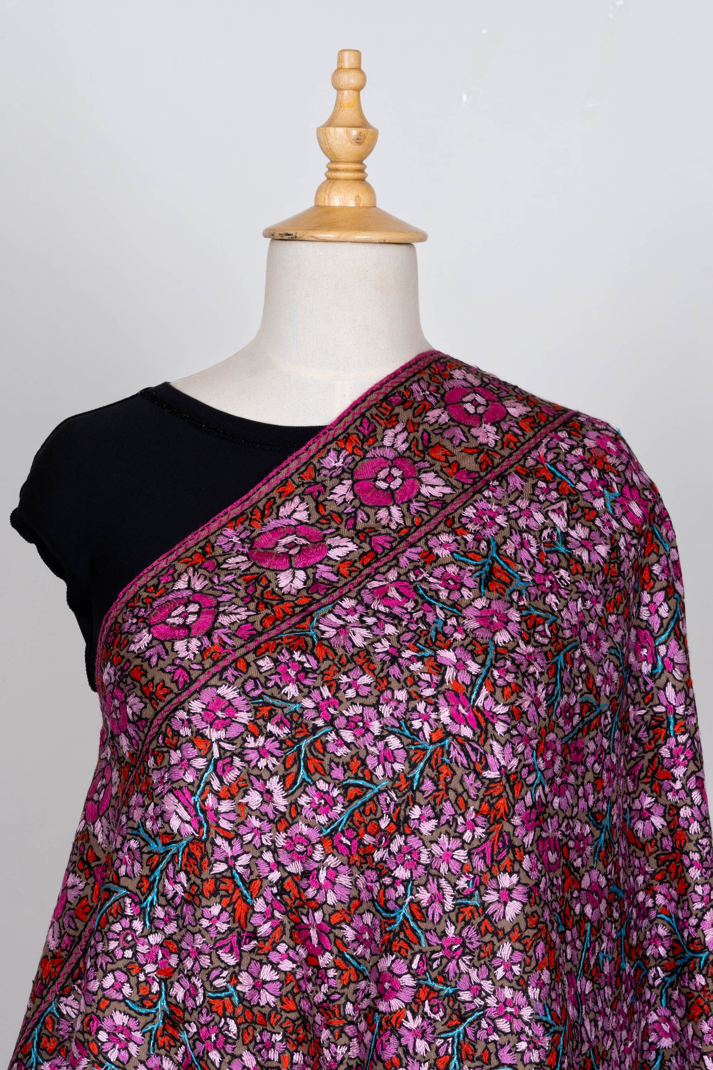 Gulistaan-e-Ishq – Merino Wool Shawl with Hand-Embroidered Sozni Grandeur