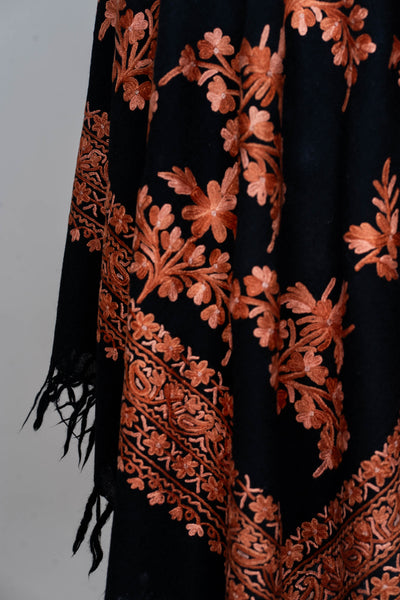 Shabnam-e-Zar – Hand Aari Embroidered Merino Wool Scarf