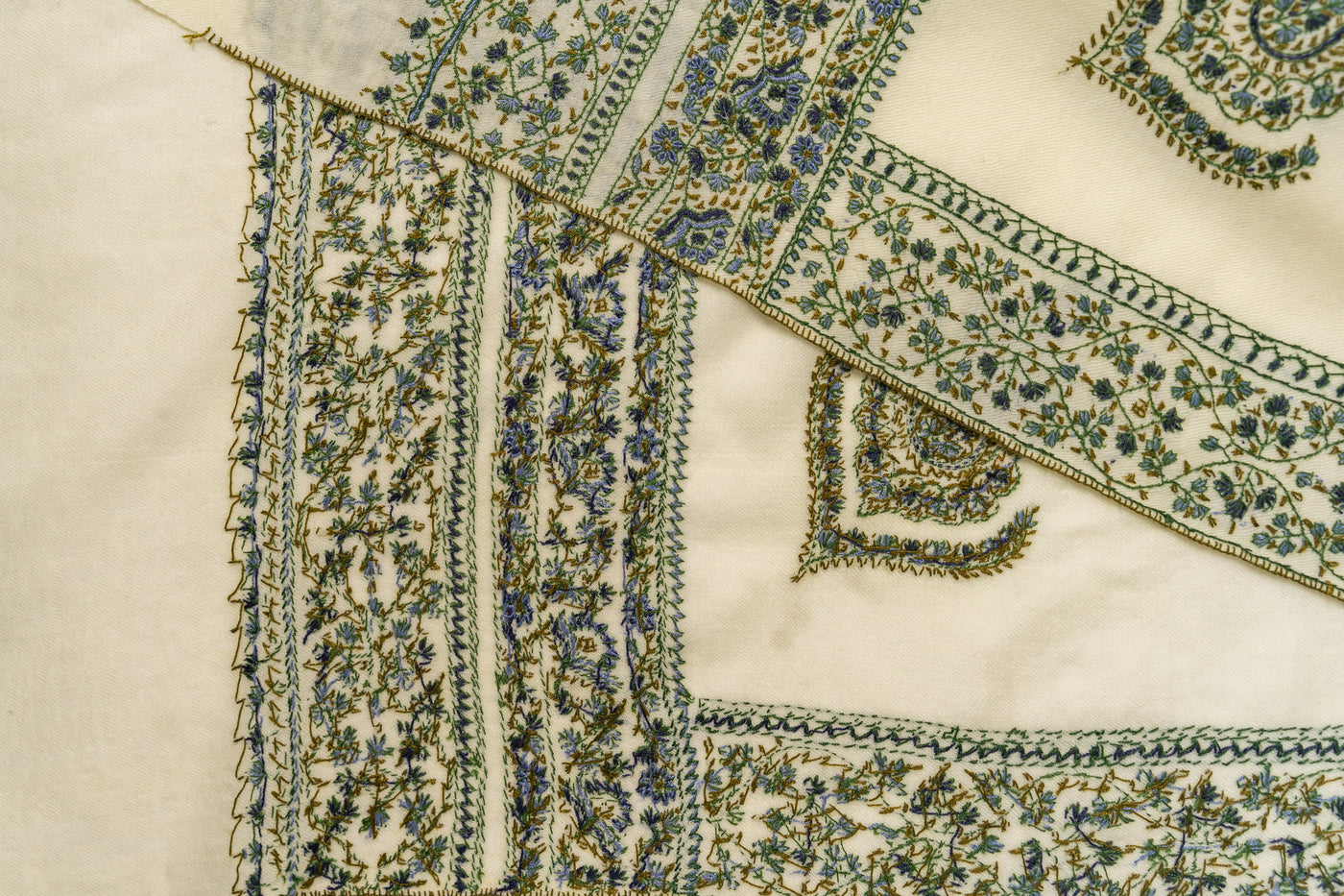 Ivory Elegance: Kashmiri Hand Embroidered Shawl