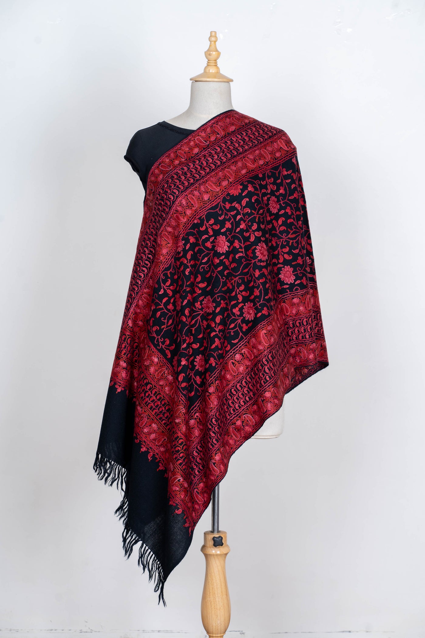 Surkh Nazakat – Hand Aari Embroidered Merino Wool Scarf