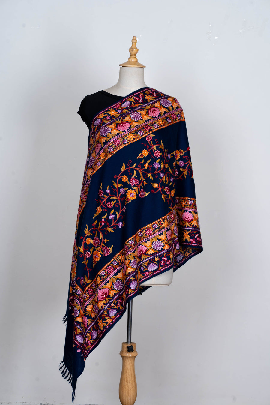Neel Kamal – Hand Aari Embroidered Merino Wool Stole