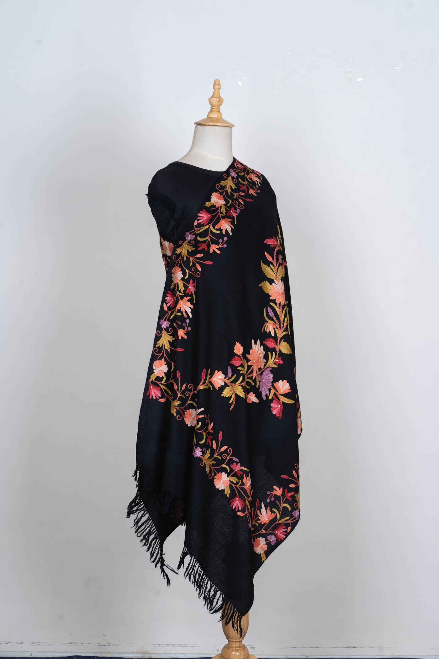 Gul-e-Shaam – Merino Wool Scarf with Hand Aari Embroidery