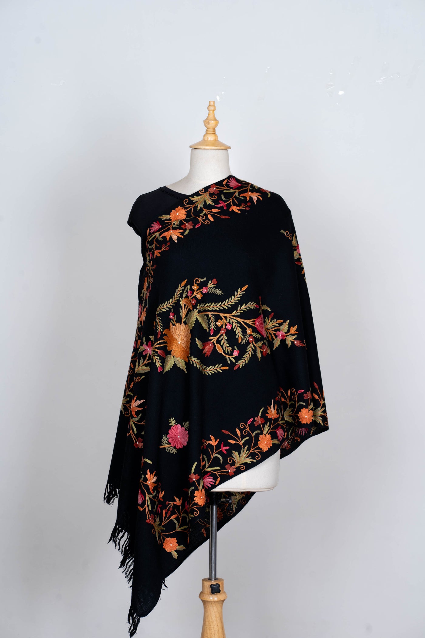 Shaam-e-Gul – Merino Wool Scarf with Hand Aari Embroidery