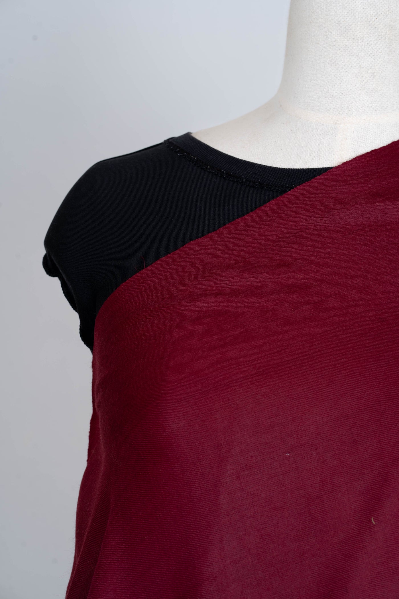 Crimson Elegance: Plain Merino Wool Shawl for Timeless Grace