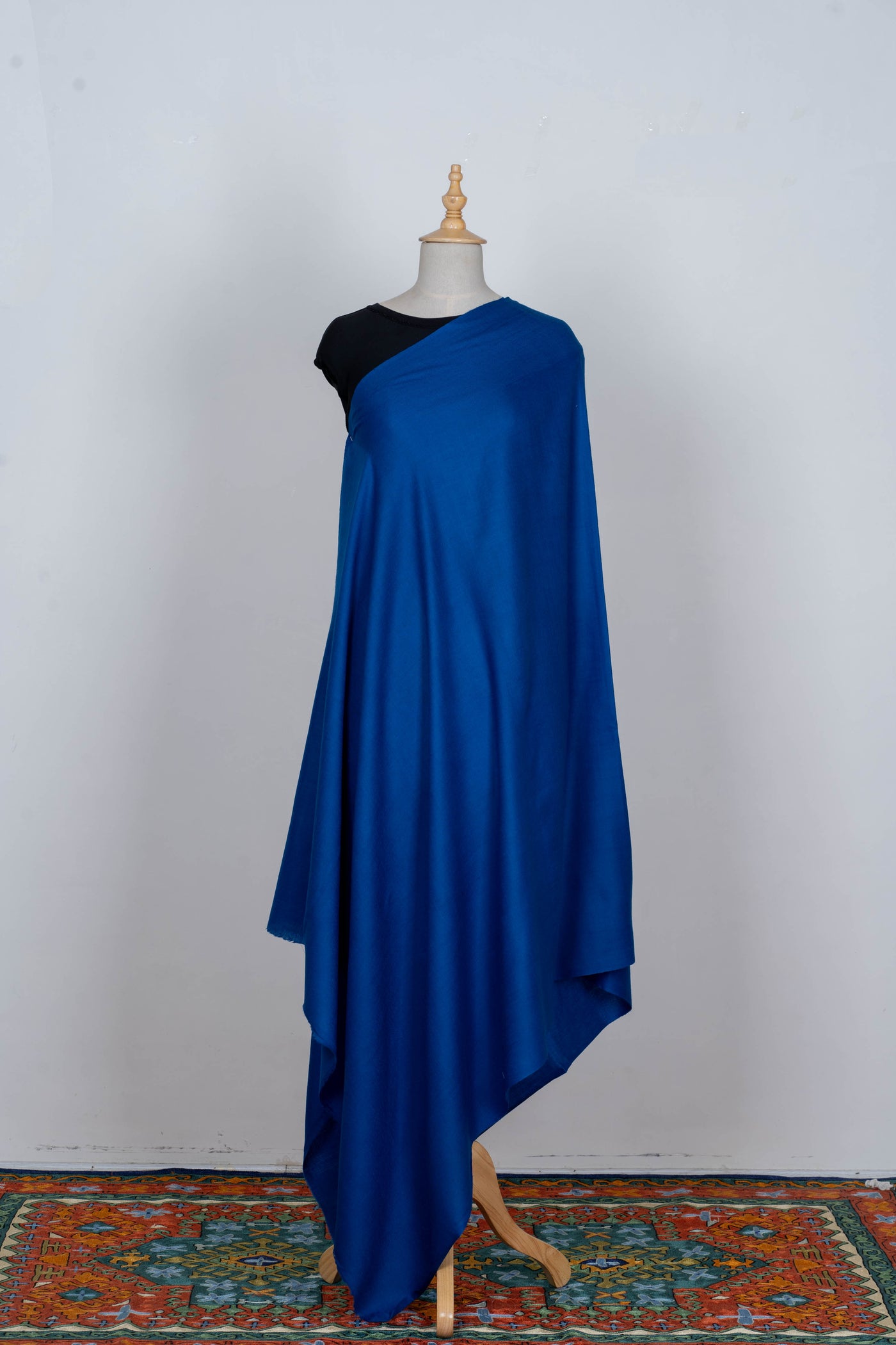 Royal Azure: Plain Merino Wool Shawl in Deep Blue