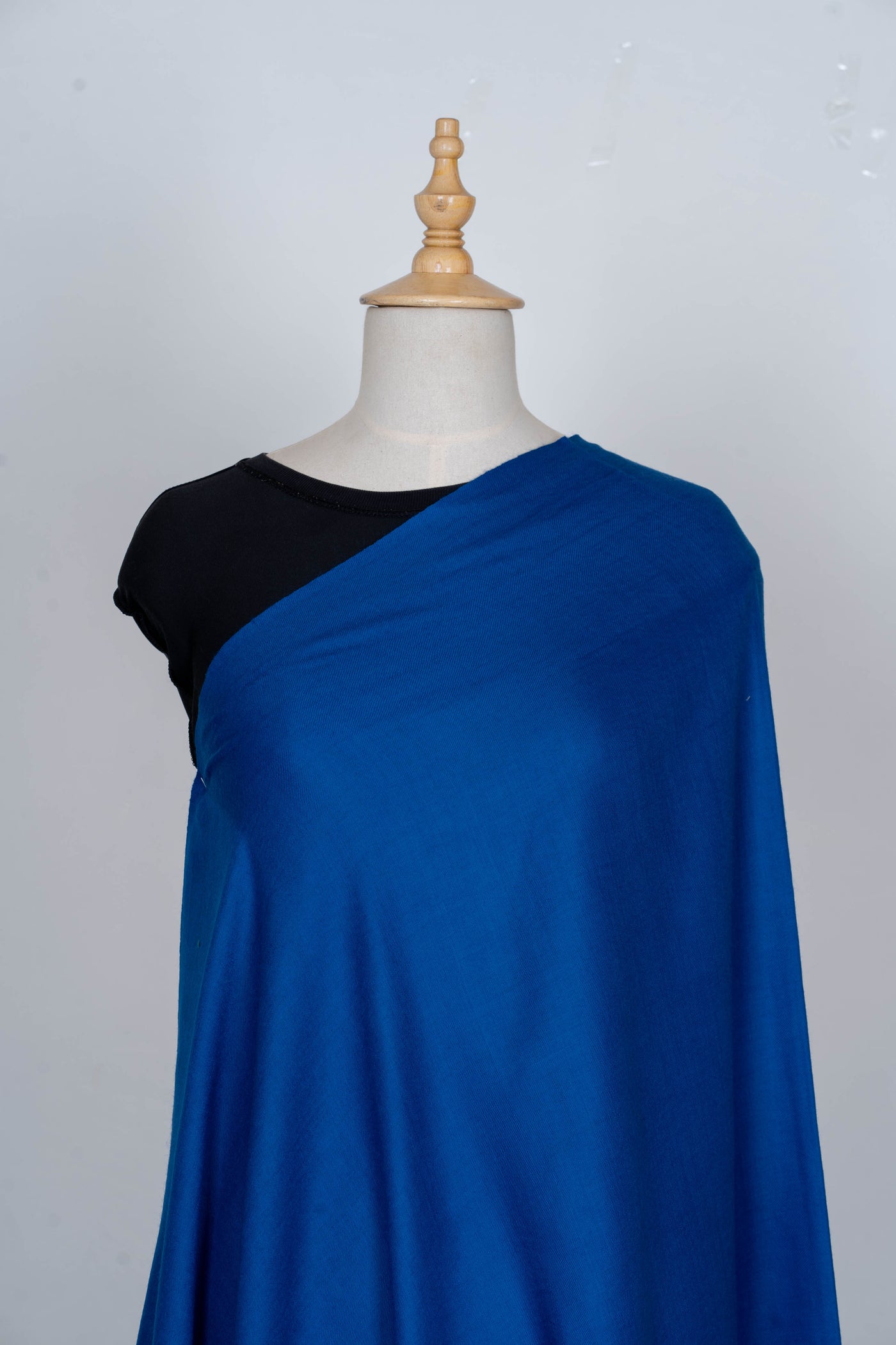 Royal Azure: Plain Merino Wool Shawl in Deep Blue