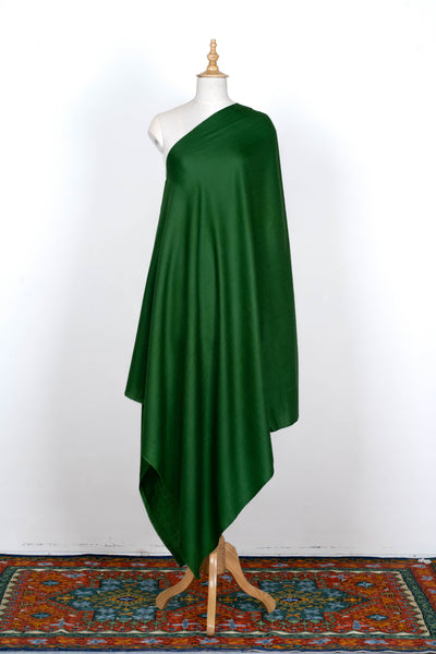 Emerald Essence: A Plain Merino Wool Shawl in Deep Green