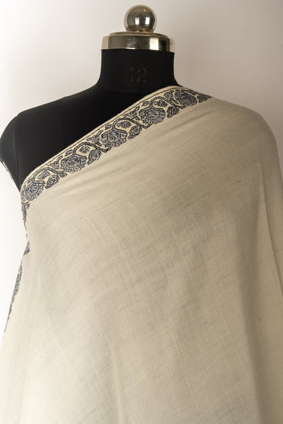 Timeless Grace: Hand-Embroidered Sozni Border Merino Wool Shawl in Ivory Charm