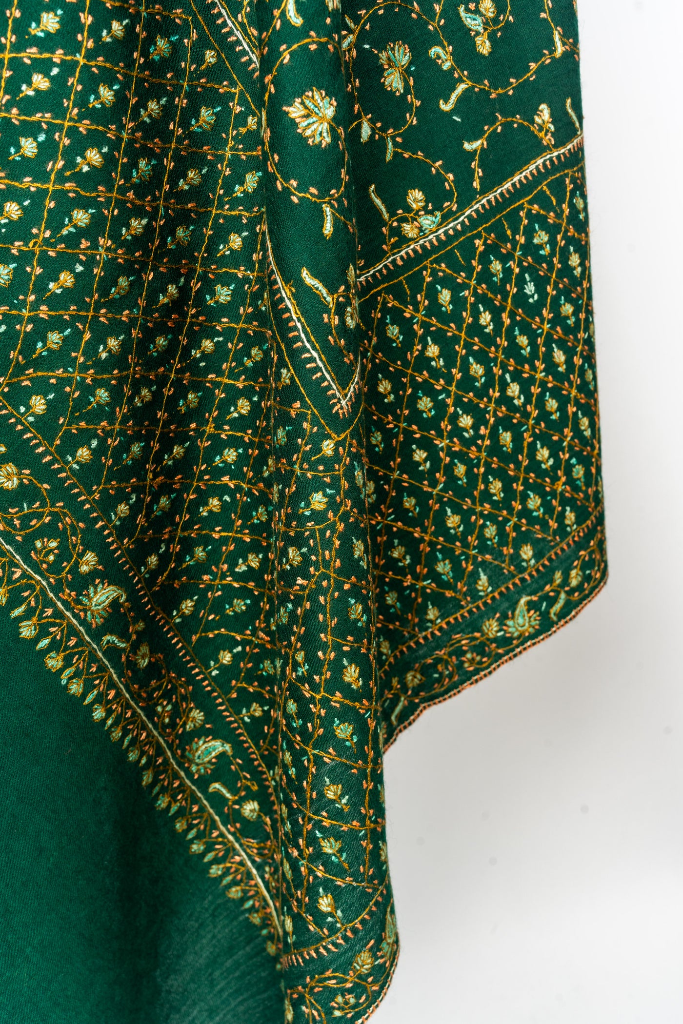 Emerald Grandeur: Hand-Embroidered Sozni Merino Wool Shawl in Deep Green