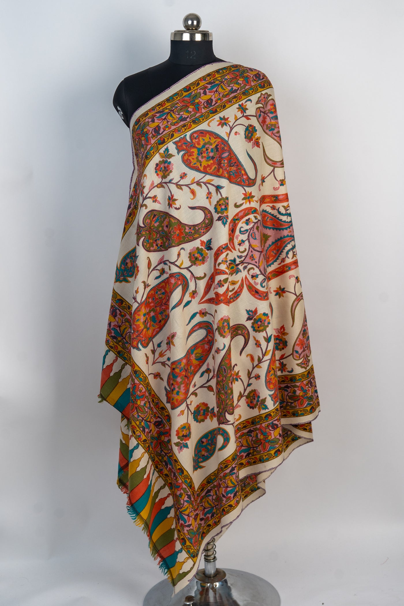 Kalamkari Shawl: Hand-Embroidered Sozni Merino Wool Shawl in Ivory Splendor