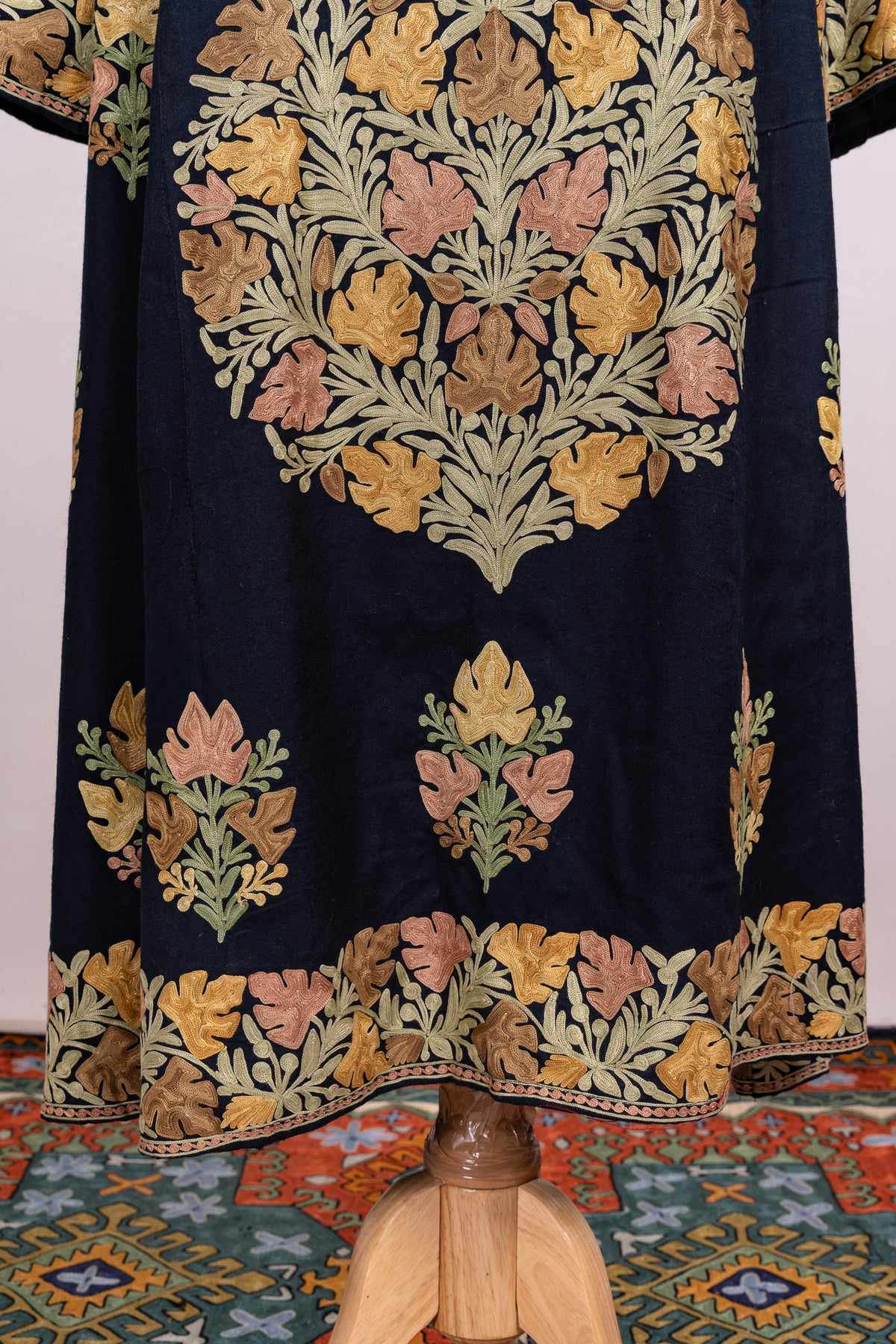Navy Regal Aari Embroidered Abaya