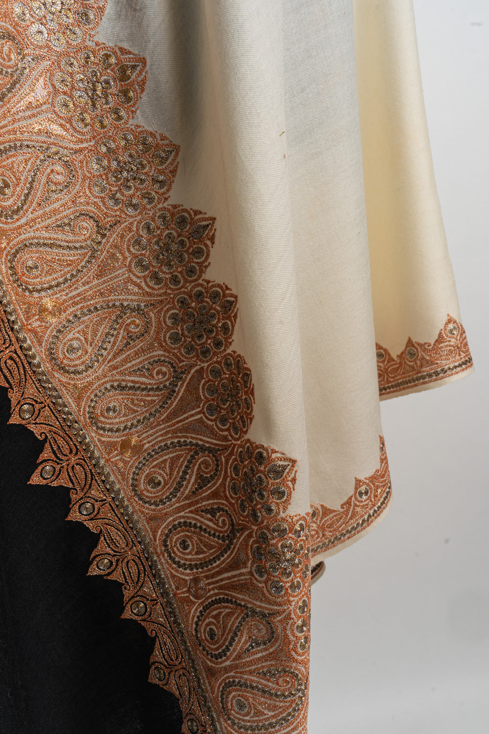 Elegant Ivory and Black Kashmiri Tilla Embroidered Merino Wool Shawl