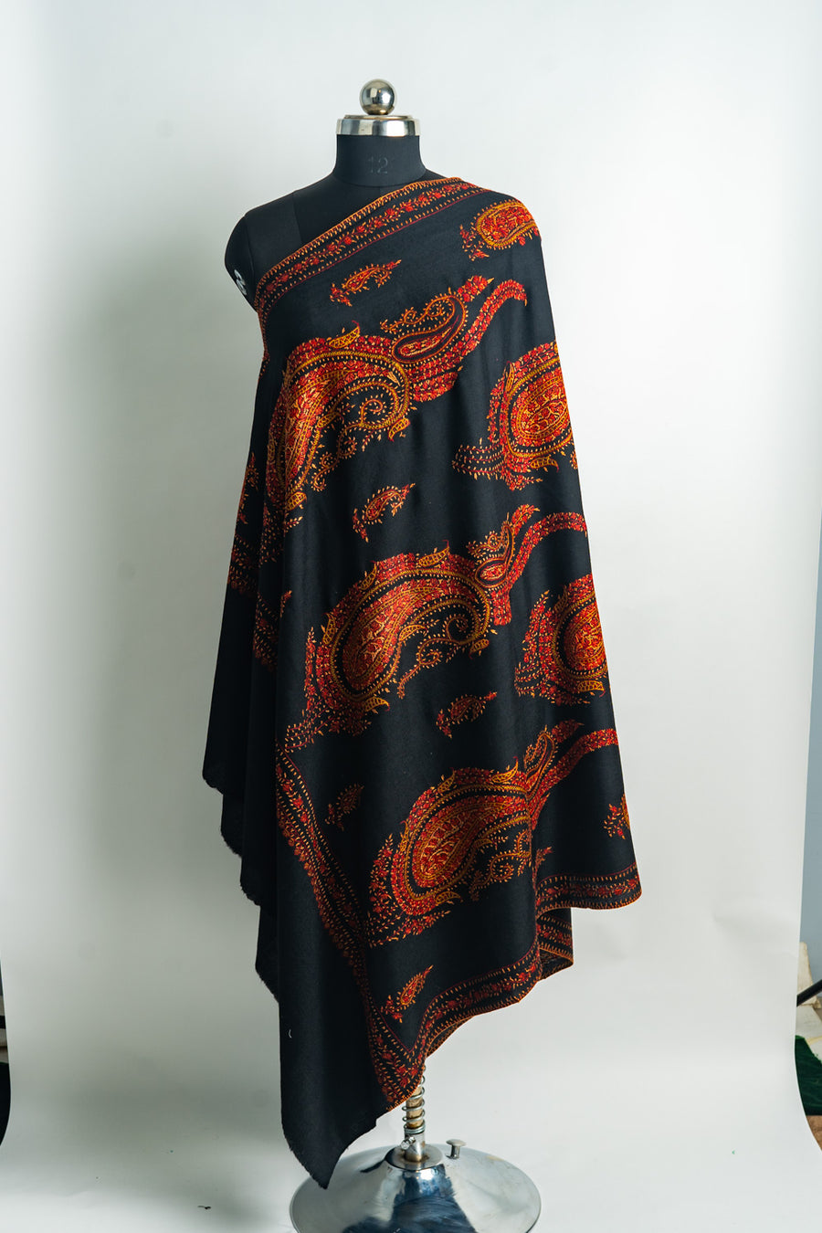 Shahi Badam Noir - Hand Embroidered Eight Paisley Majesty