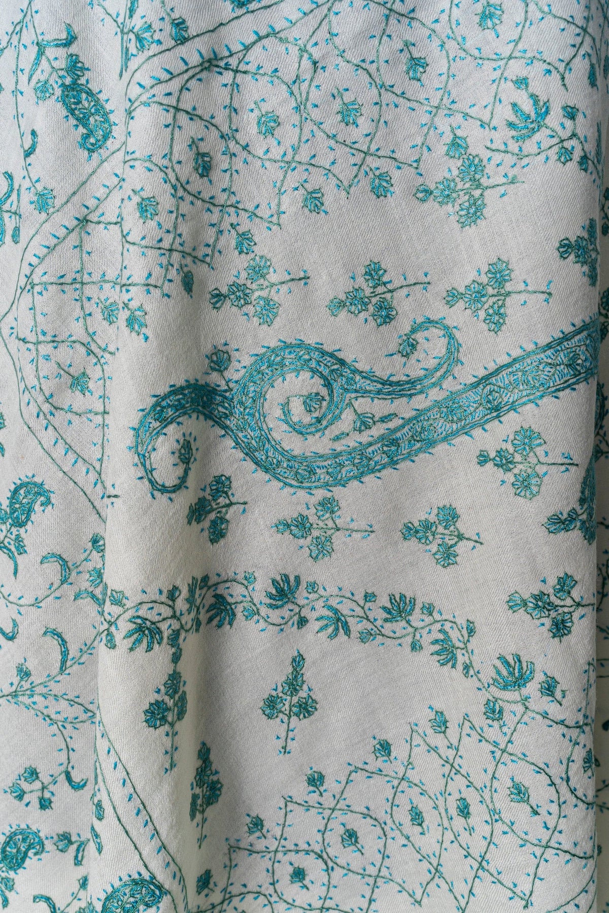 Kashmiri Hand Embroidered Sozni Shawl for Elegant Winter Wear