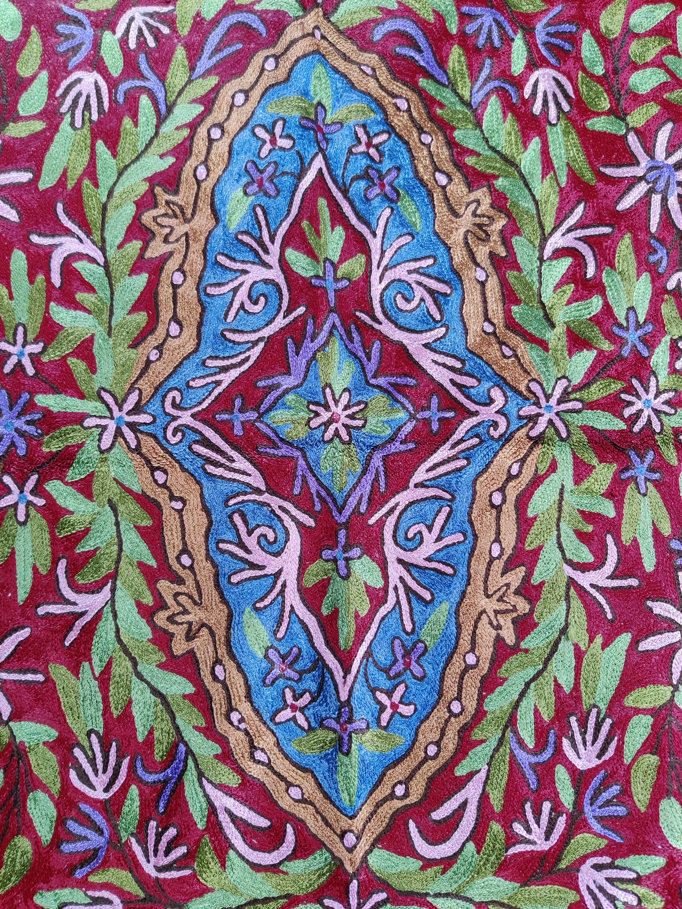 Maroon Hand-Aari Embroidered Rug 2.5 x 4 - KashmKari