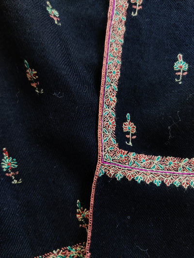 A Symphony of Craftsmanship: Pure Pashmina Shawl with Vibrant Sozni Embroidery