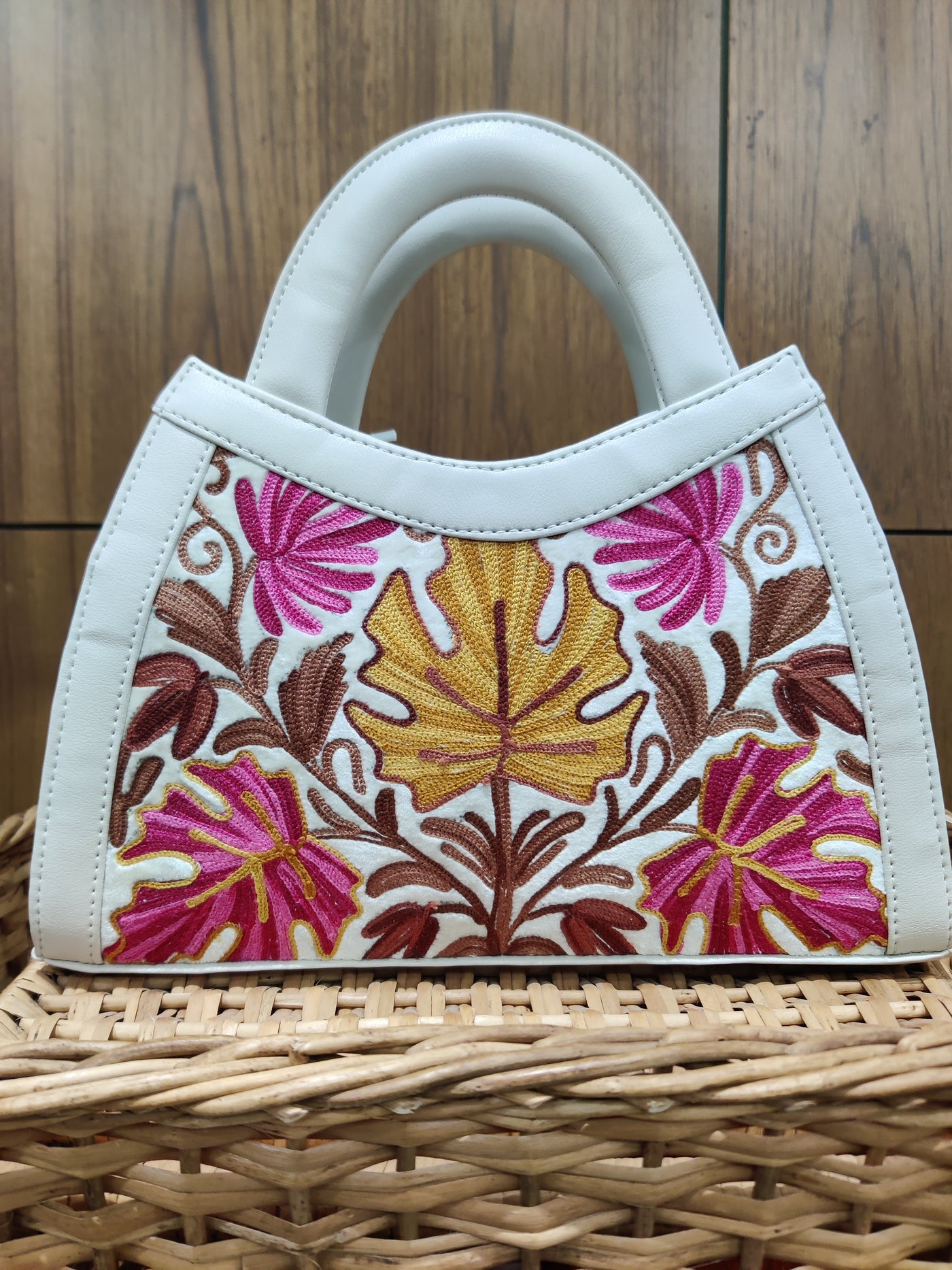 Ivory Elegance Kashmiri Embroidered Handbag