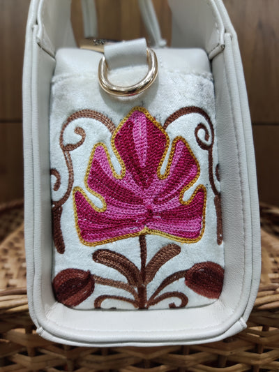 Ivory Elegance Kashmiri Embroidered Handbag