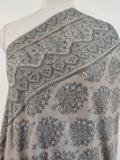 3 Yards : Charcoal Elegance Sozni Hand Embroidered Pure Pashmina Shawl