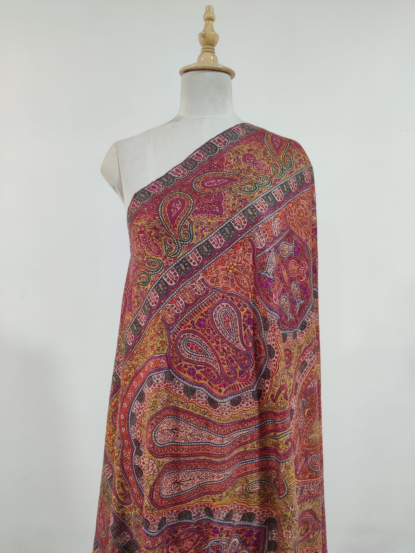 3 Yards : Crimson Majesty Hand Embroidered Sozni Pure Pashmina Shawl