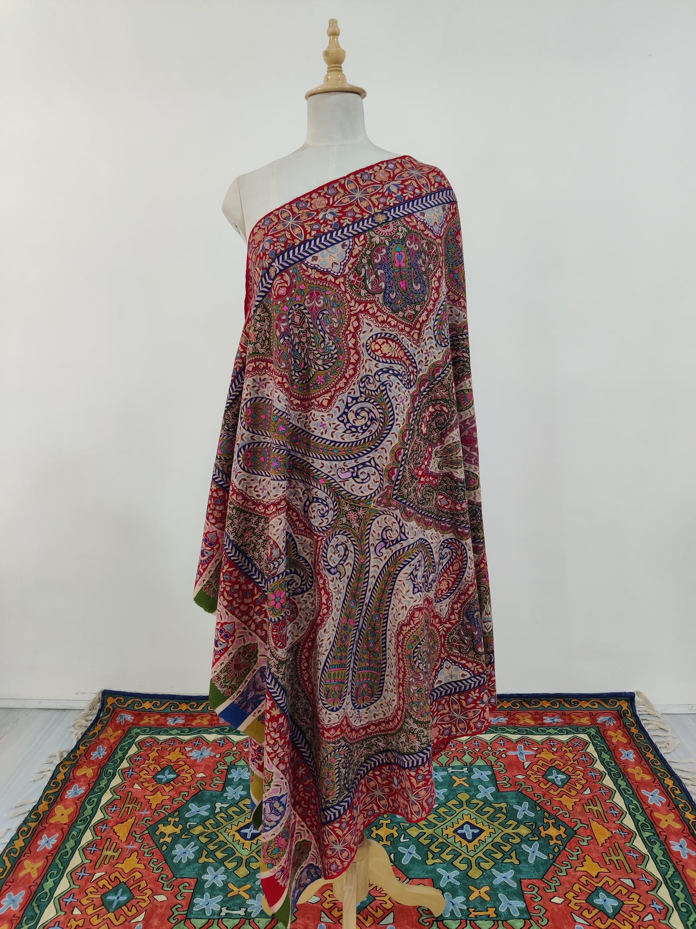 Kalamkari: Hand-Embroidered Sozni Pure Pashmina Shawl