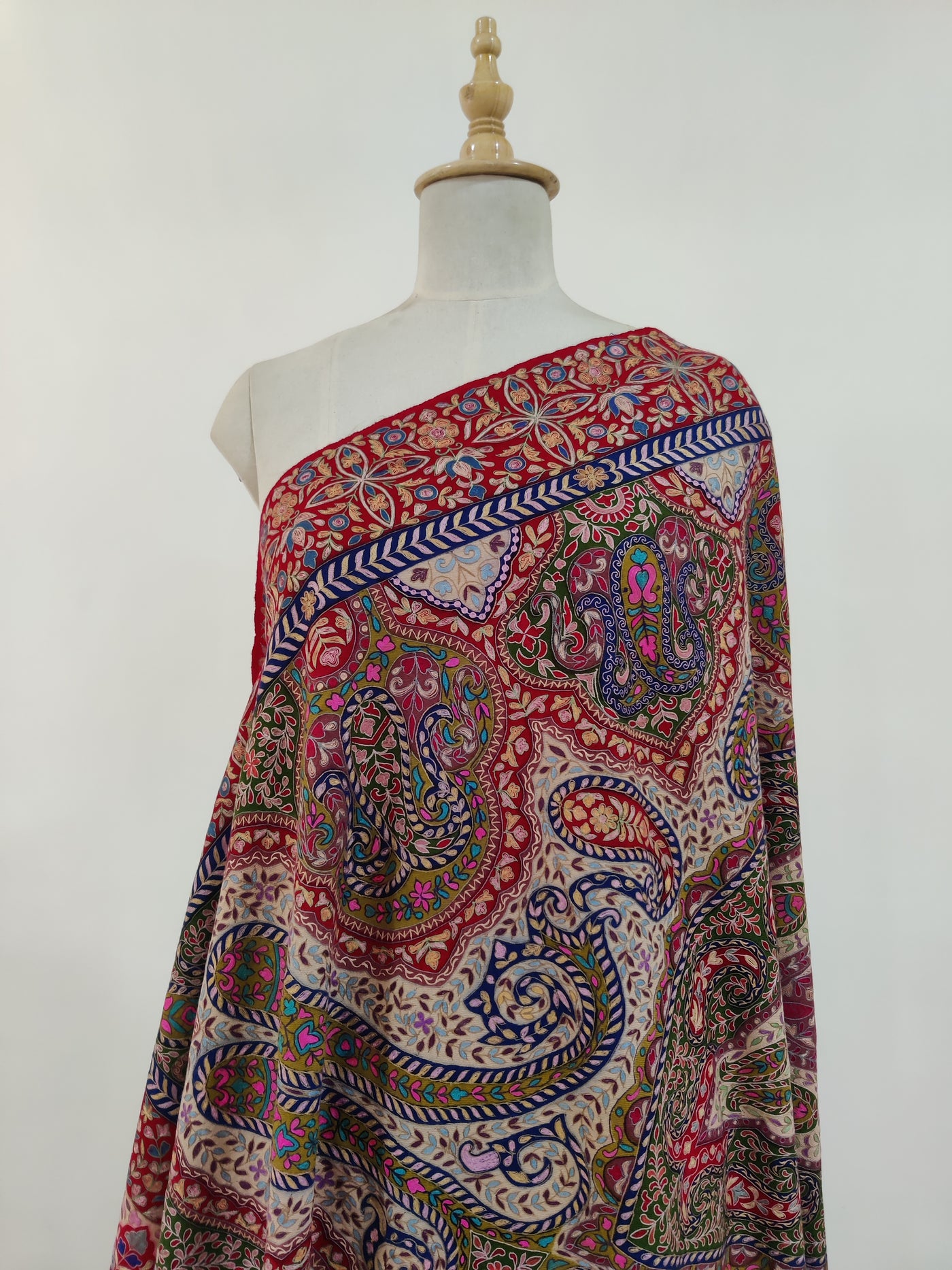 Kalamkari: Hand-Embroidered Sozni Pure Pashmina Shawl