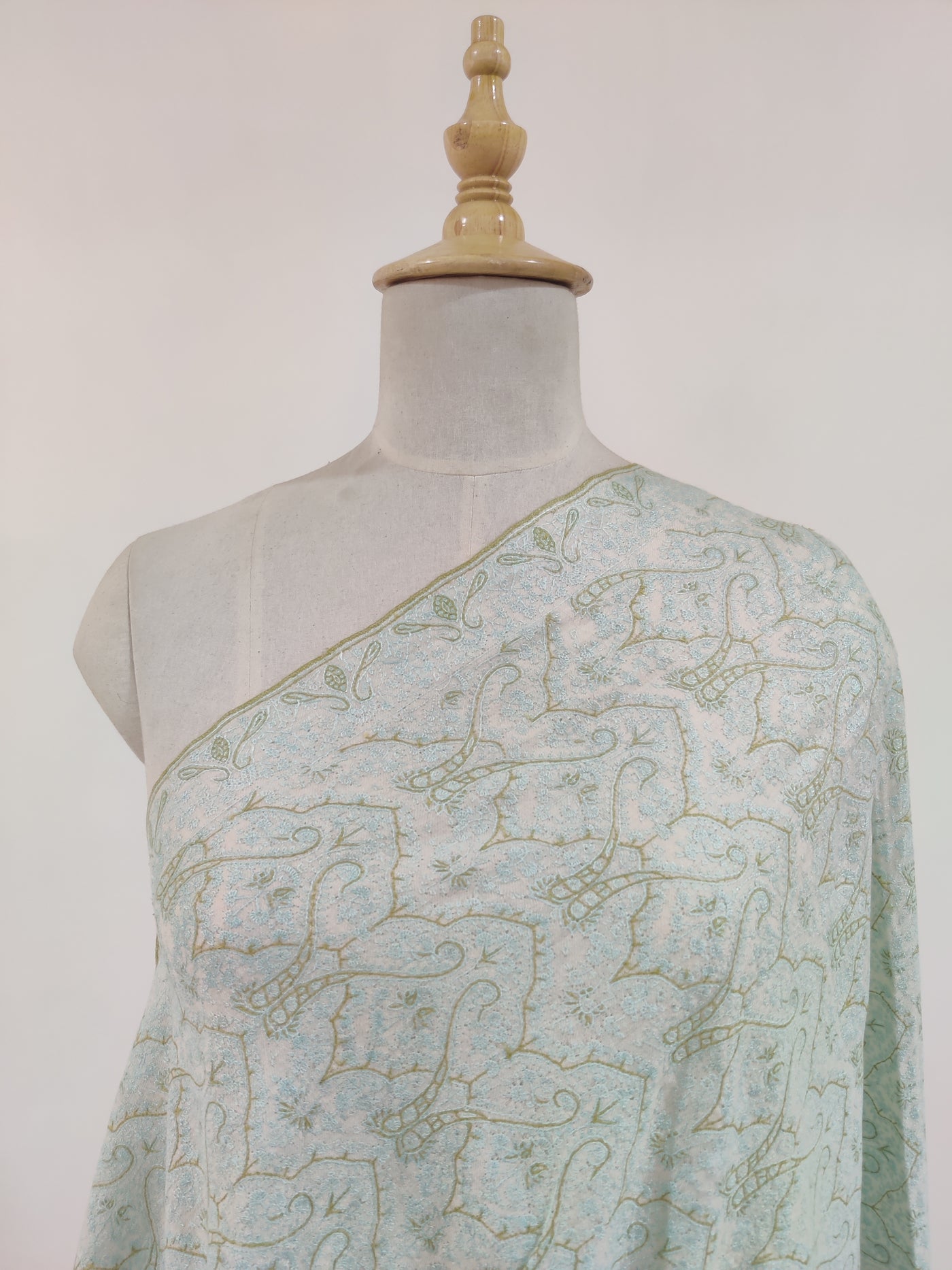 Whispering Mints: Hand-Embroidered Sozni Pure Pashmina Shawl Jamawar