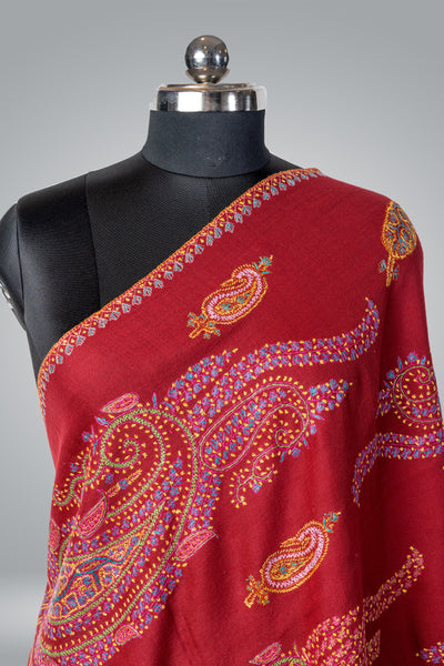 Paisley Perfection: Sozni Embroidered Kashmiri Shawl. - KashmKari