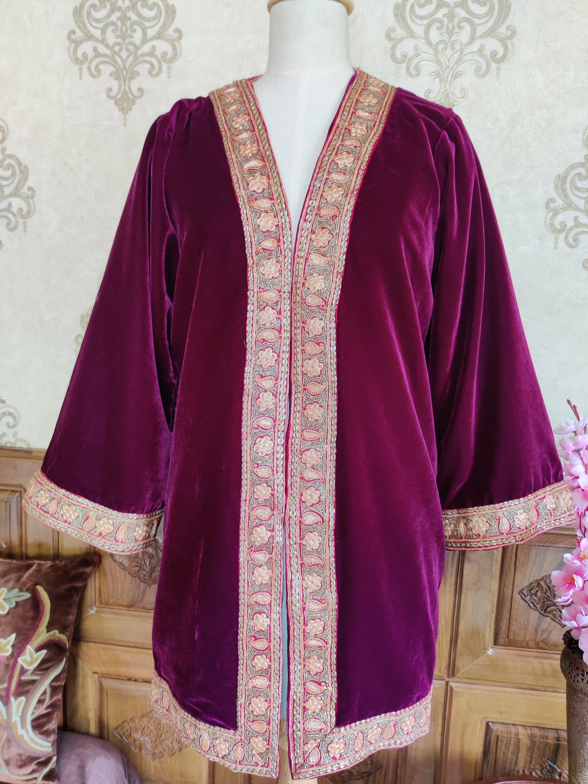Kashmiri Robe With tilla Embroidery , Luxurious Velvet Kimono Robe With Tilla Work - KashmKari