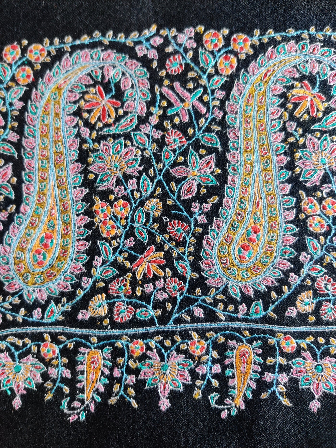 Elegance and Refinement: The Kashmiri Black Pure Pashmina Hand Embroidery Shawl - KashmKari