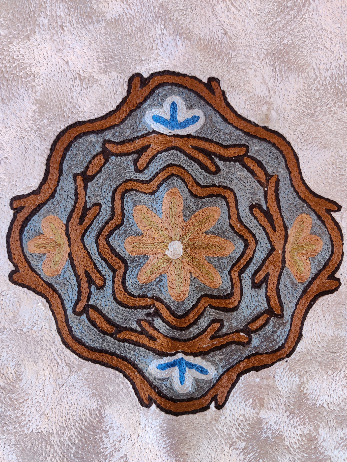 Kashmiri Hand-Embroidered Chain Stitch jainimaz (Prayer Mat) - KashmKari
